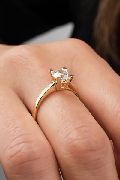 Altın Tektaş Yüzük 8YZK1372 - Altınaşkı