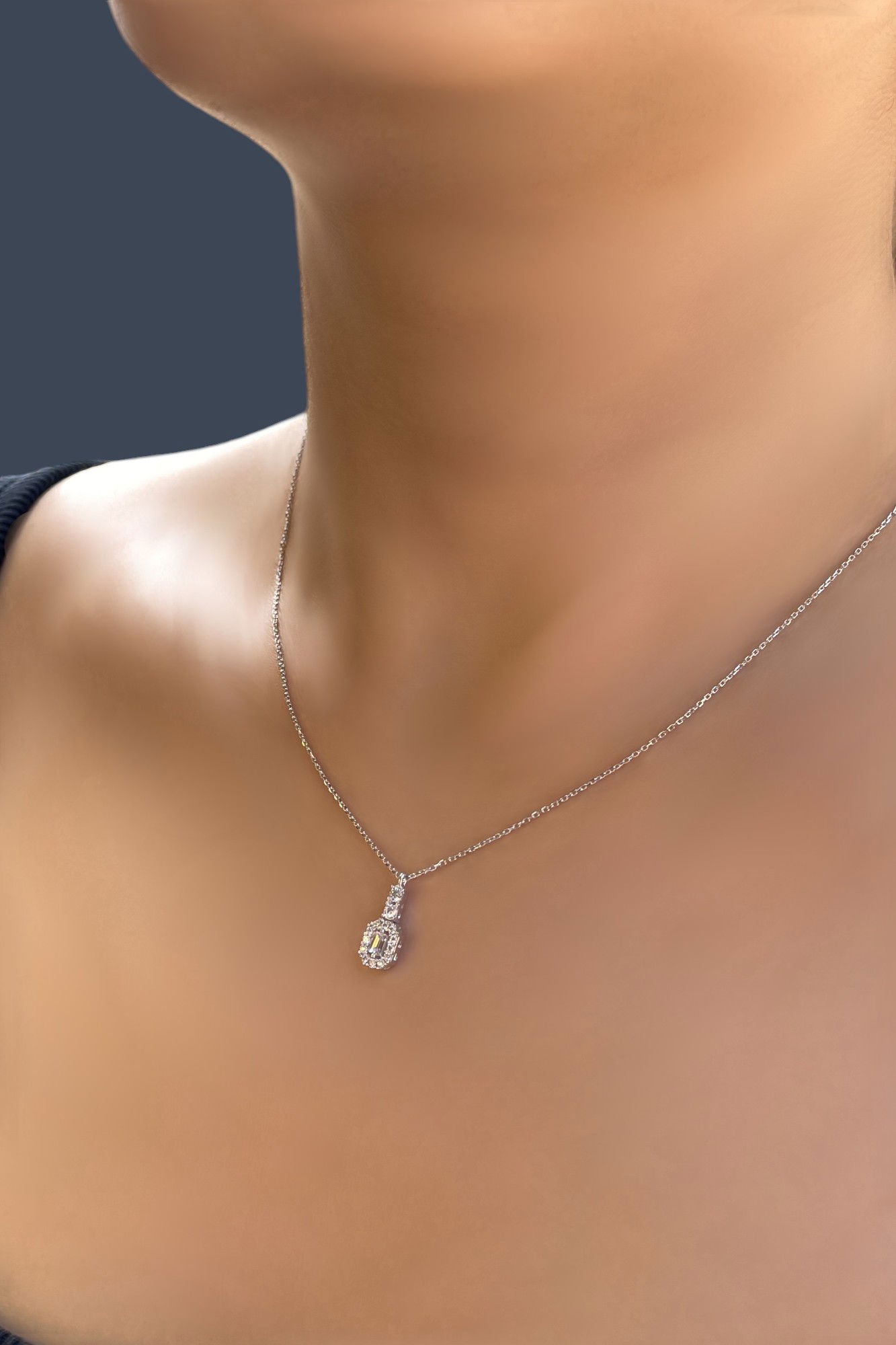 Baget Taşlı Beyaz Altın Kolye 8KLY1252 - 2