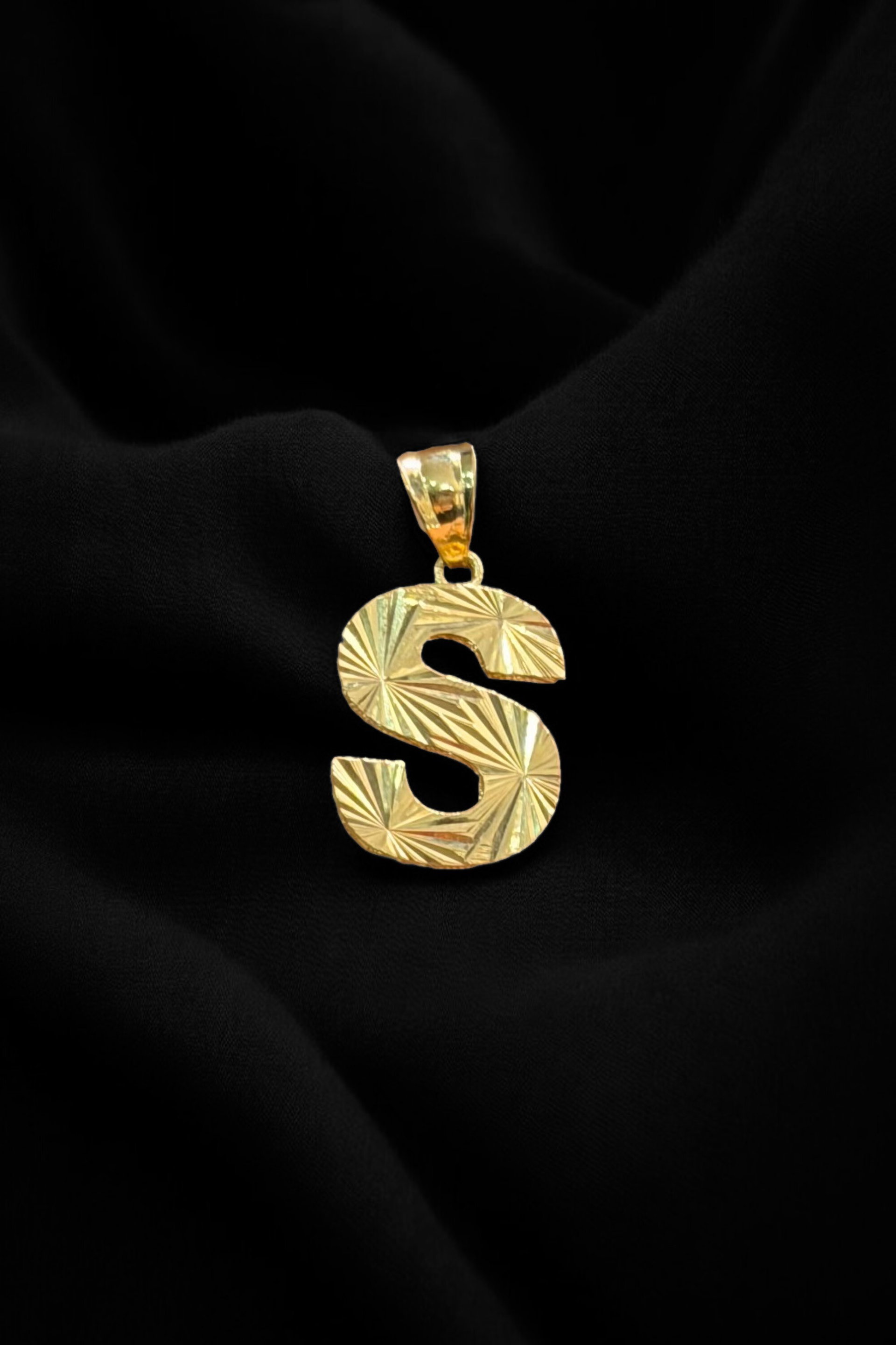 Kalemli Harf Altın Kolye Ucu 8KLY6062 - 1