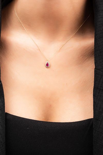 Kırmızı Taşlı Damla Hayalet Altın Kolye 8KLY756 - Altınaşkı