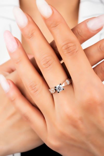 Sonsuzluk Kalp Tektaş Beyaz Altın Yüzük 14YZ3250 - Altınaşkı