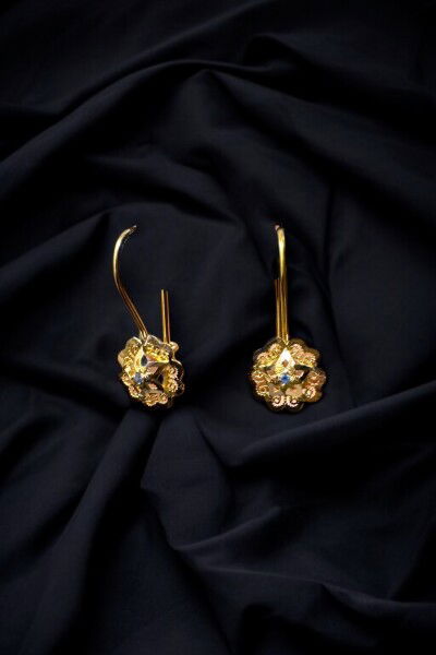 Taşlı Gül Altın Küpeler 8KP3462 - Altınaşkı