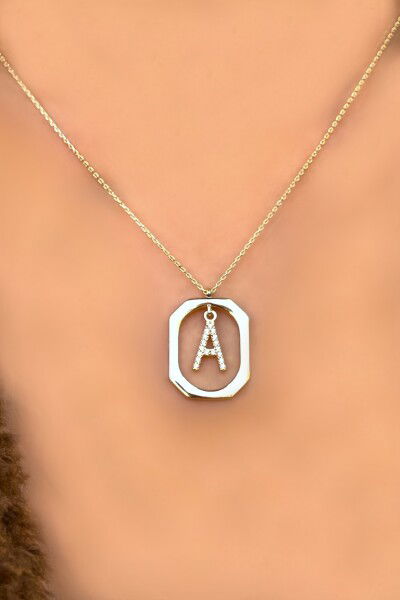 Taşlı Harf Altın Kolye 8KLY1011 - Altınaşkı