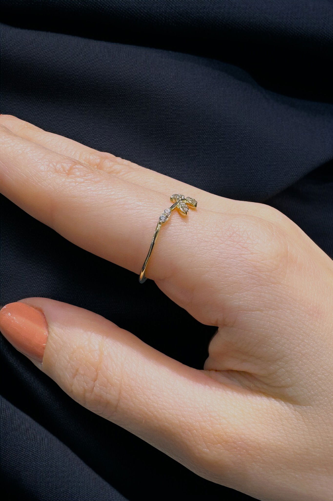 Taşlı Yaprak Altın Yüzük 14YZ4308 - 4