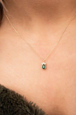 Yeşil Taşlı Damla Hayalet Altın Kolye 8KLY491 - 1