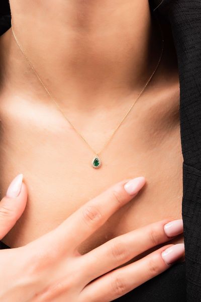 Yeşil Taşlı Damla Hayalet Altın Kolye 8KLY758 - Altınaşkı