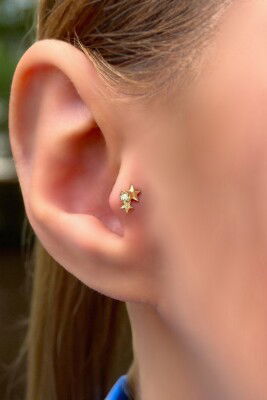 Yıldız Altın Tragus Küpe 14KP8575 - 1